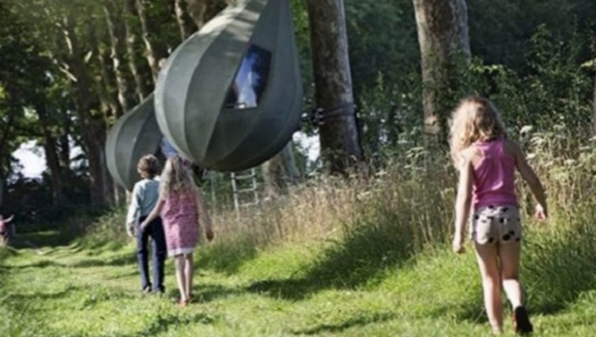 To introduce Tree Tent or Tranendreef by Dré Wapenaar. Image by Dré Wapenaar