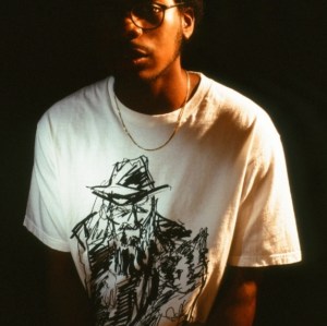 To introduce: Collaboration of Yohji Yamamoto and Supreme. Image by: 