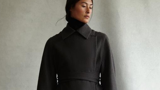 Norlha Womenswear Autumn Winter 2020. Slate mountain coat made from 100% yak khullu wool. Image by: Norlha Arelier.